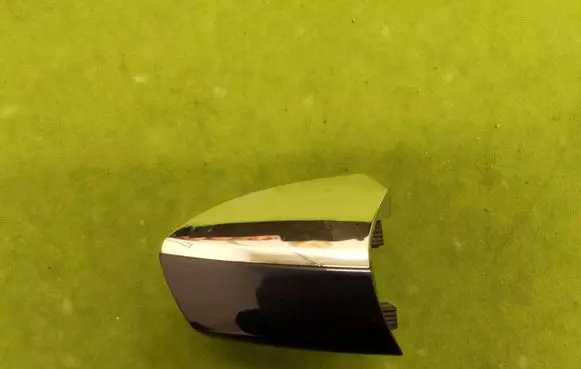 Mercedes-Benz A W176 Front door handle cover A2047600620