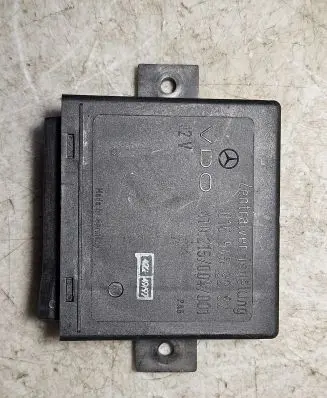 Mercedes-Benz Sprinter W901 W902 W903 W904 Door central lock control unit/module 0165459232