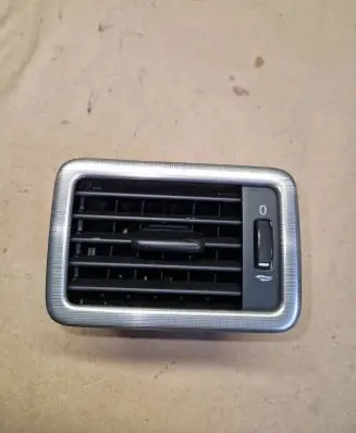 Volvo V70 Dashboard side air vent grill/cover trim 30755183 30755177
