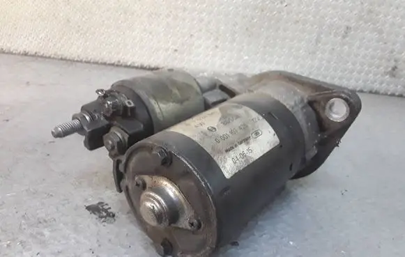BMW 1 E81 E87 Starter motor 752484302 0001107426