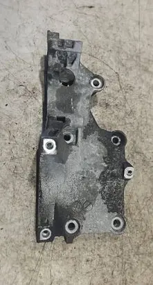Volkswagen Golf V Engine mounting bracket 038903143
