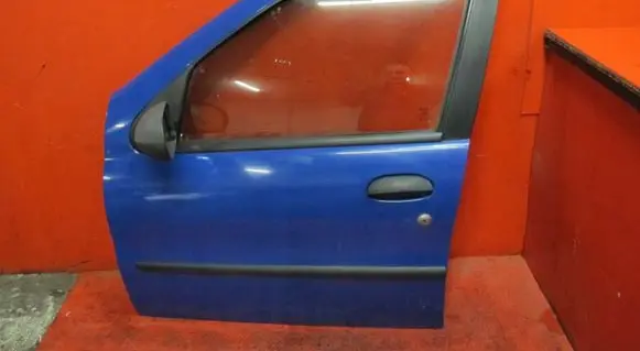 Fiat Albea Front door