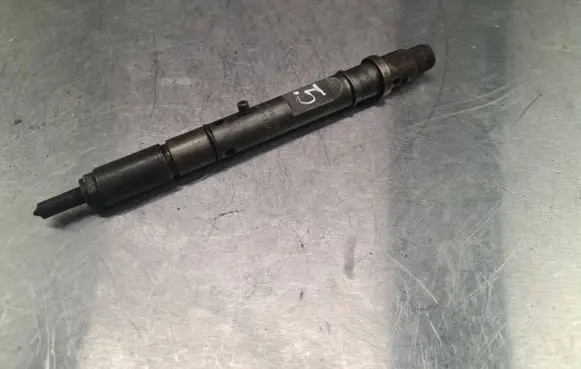 Audi A6 S6 C5 4B Fuel injector 059130201F 0432133795