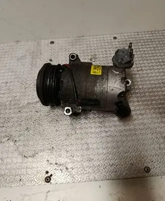 Ford Focus Air conditioning (A/C) compressor (pump) DV6119D629FD M805