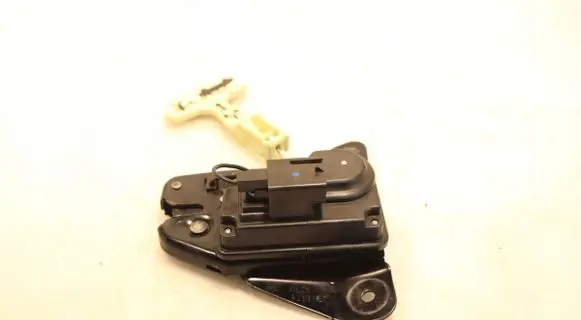 Tailgate/trunk/boot lock/catch/latch