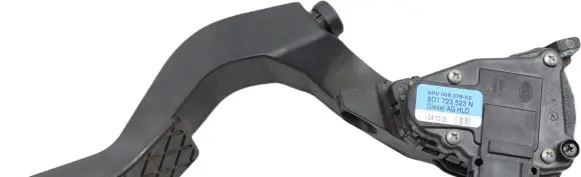 Volkswagen PASSAT B5.5 Accelerator throttle pedal 8D1723523N 6PV00837602