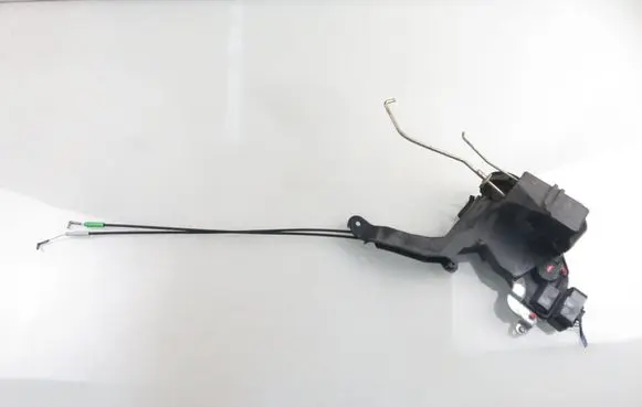 Toyota RAV 4 (XA20) Front door lock 