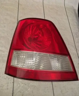 KIA Sorento Rear/tail lights 924013e0