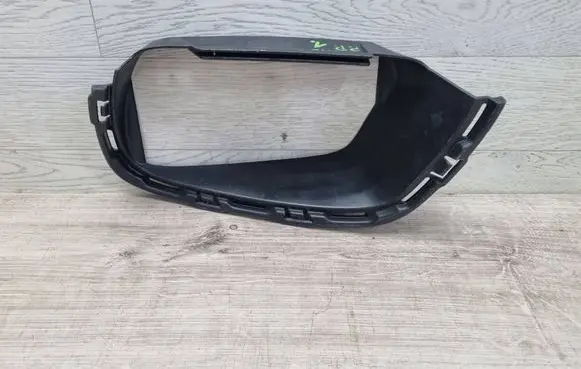 Mercedes-Benz S W222 Brake cooling air channel/duct A2228852802