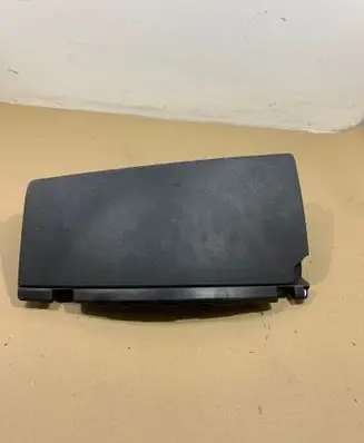 Peugeot Partner Glove box