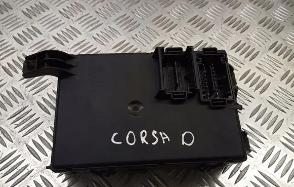 Opel Corsa D High voltage junction box 13308950