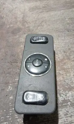 Mercedes-Benz ML W163 Electric window control switch A1638200326