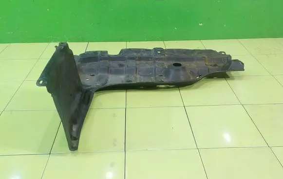 Toyota Urban Cruiser (XP110) Engine splash shield/under tray 5144252110
