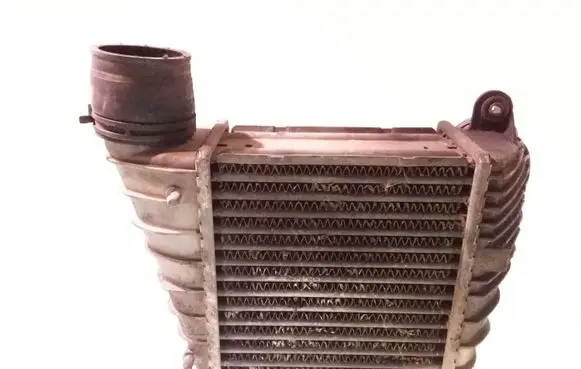 Volkswagen Golf IV Intercooler radiator