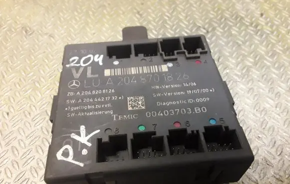 Mercedes-Benz C W204 Door control unit/module 2048701826 A2048701826