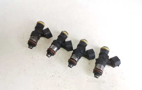 Volkswagen PASSAT B6 Fuel injectors set 0280158831 03C906039A