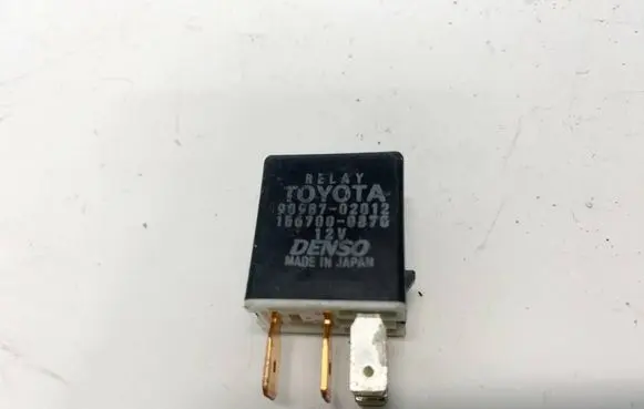 Toyota Yaris Verso Other relay 9098702012 166700-0870