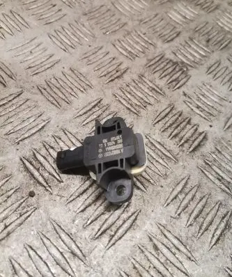 Mercedes-Benz CLA C117 X117 W117 Airbag deployment crash/impact sensor a1668210351