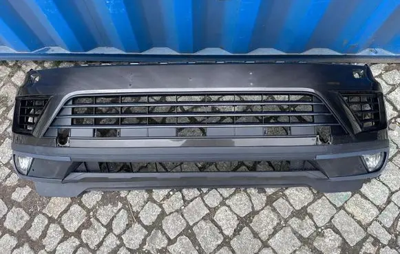Volkswagen Touareg II Front bumper 7P6807221