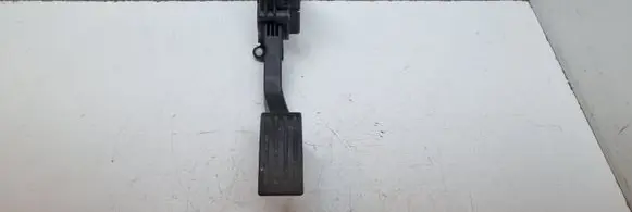 Ford Focus Accelerator throttle pedal 4M519F836AH