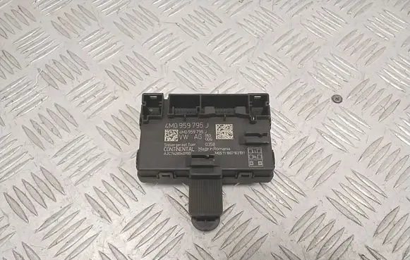 Audi e-tron Door control unit/module 4M0959795J