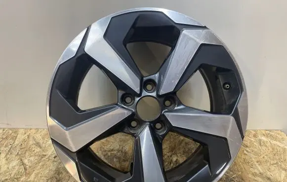 Nissan Qashqai J12 R18 alloy rim 403006UA5A 403006UA4J