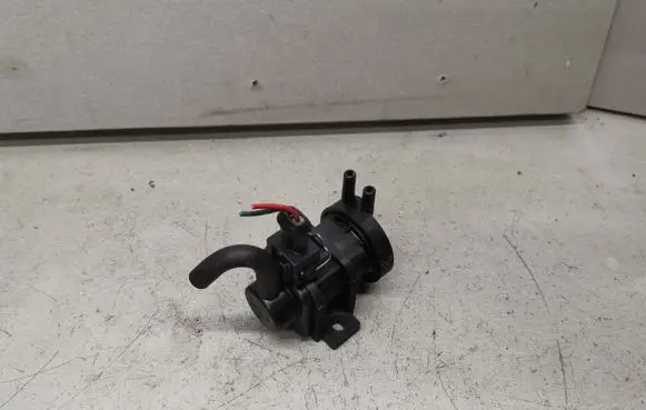 Volvo S40, V40 Turbo solenoid valve 7700103403