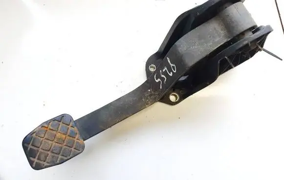 Volkswagen PASSAT B6 Clutch pedal 1k0721796e