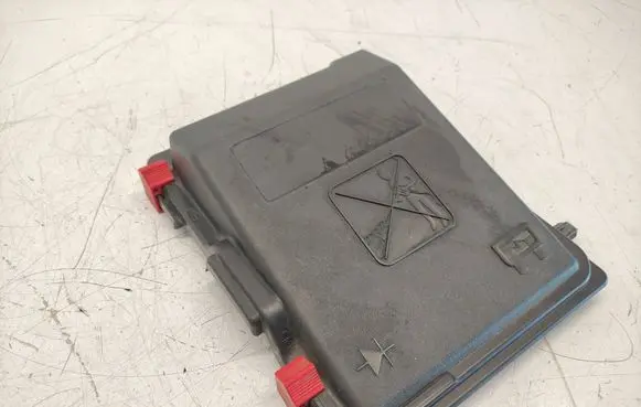 Citroen C4 II Picasso Fuse box cover 9678633380 7453