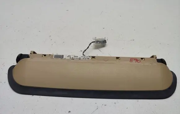 BMW 3 E90 E91 Third/center stoplight 6946615 63256946615 479002