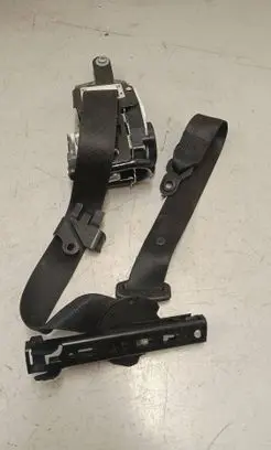 Mercedes-Benz E W212 Front seatbelt A2128600786