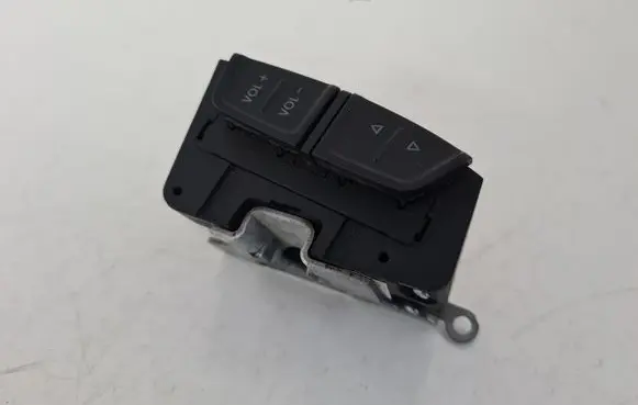 Skoda Octavia Mk1 (1U) Steering wheel buttons/switches 