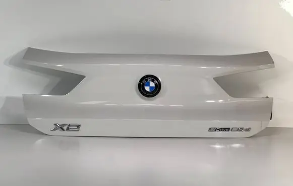 BMW X2 F39 Tailgate trim 7451574 0005839457 9249356