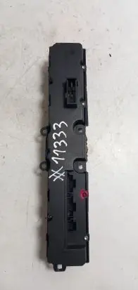Mercedes-Benz C W203 Hazard light switch A2098703610 2098703610