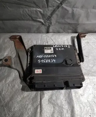 Lexus IS 220D-250-350 Engine control unit/module 8966153701