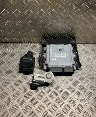 Mercedes-Benz E W211 Engine ECU kit and lock set 6421508478 2034621130