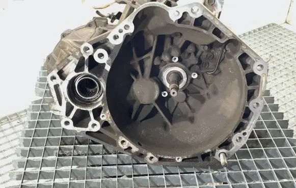 Suzuki SX4 Manual 5 speed gearbox 79J2