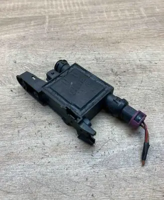 Audi A4 S4 B5 8D Door control unit/module 4A0959981A