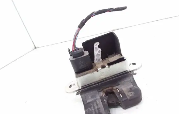 Skoda Yeti (5L) Tailgate/trunk/boot lock/catch/latch 5L6827505A