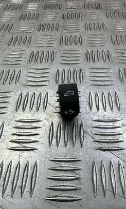 Ford Focus Electric window control switch K8080