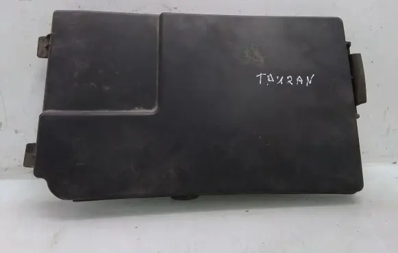 Volkswagen Touran I Battery box tray 1K0915443