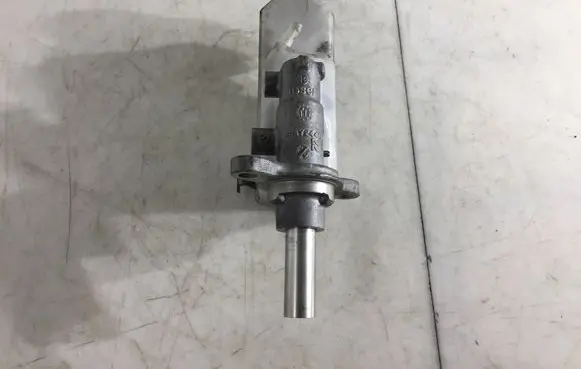 Toyota Verso Master brake cylinder 0204Y24451