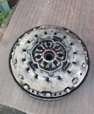 Nissan Qashqai Clutch set kit 302056476R