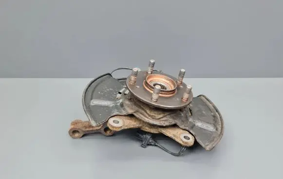 Honda Civic IX Front wheel hub