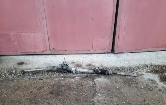 Steering rack