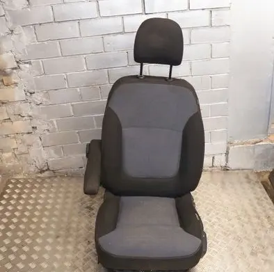 Opel Vivaro Front driver seat 