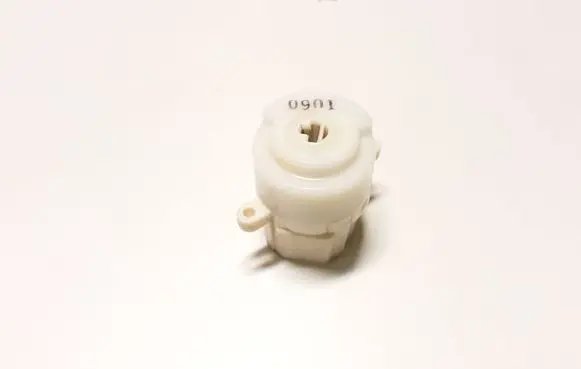 Nissan Juke I F15 Ignition lock contact 