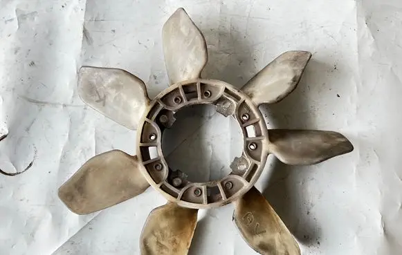 Toyota Land Cruiser (J120) Fan impeller