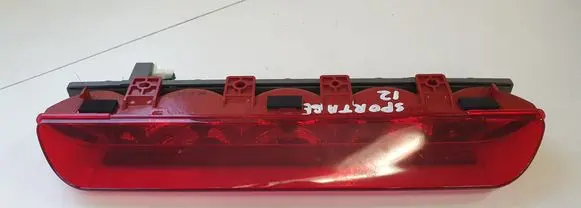 KIA Sportage Third/center stoplight