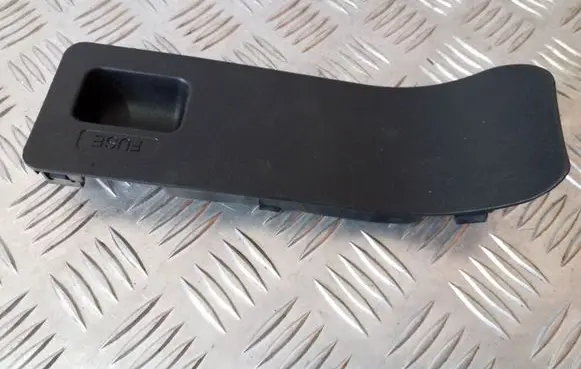Honda Jazz Fuse box cover 77592SAAG0